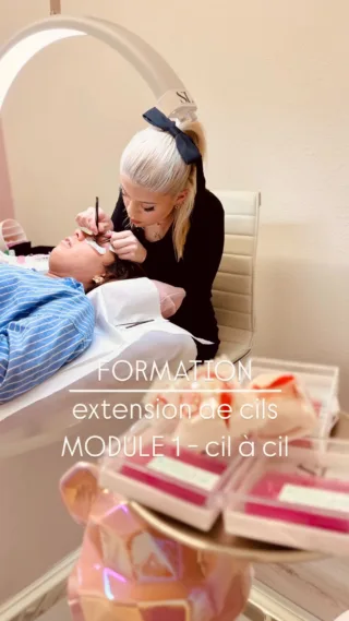 FORMATION EN EXTENSIONS DE CILS 
«SWISS LASHES ACADÉMIE » 
Contenu:
Module 1: Formation de base Cil à Cil (1 jour)
Module 2: Formation Volume Russe (1 jour)

- [ ] La formation comprend des cours de base et de volume de 2 jours intensifs avec 2 certificats comportant: 
- [ ] Livret de formation complet offert;
- [ ] La partie pratique;
- [ ] Kit de début offert avec des  produits de la marque SWISS LASHES;
- [ ] À la fin de la formation 1 certificat de formation sont offerts;
- [ ] Suivi pendant 2 mois par WhatsApp par la formatrice avec accès sur le compte fermé de l`académie;
Localisation: Raiko Lashes Académie 
Avenue de France 36
1004 Lausanne

Dates: à voir sur le lien 
( de 9h30 à 16h30)
 

Devenez une technicienne confirmée « Lash Expert » et lancez votre propre activité!

#cilslausanne #raikobeauty #lashmaker #formationextensiondecils #extensiondecilslausanne #lashexpert #cilsacils #foxlashes