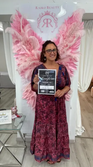 Une journée immersive de formation MyLamination ✨
Aujourd’hui, j’ai eu le plaisir d’accompagner  @lashsociety.geneva une élève exceptionnelle dans son entrée dans l’univers du LashLift et du Brow lift  by MyLamination 🌿

💼 Au programme :
📚 Présentation théorique approfondie
🧴 Découverte du kit professionnel MyLamination
🎓 Démonstration en direct d’un combo Lash & Brawlift
💪 Mise en pratique de la technique par mon élève, sous ma supervision
💡 Partage de conseils exclusifs, d’astuces de pro et de toute mon expertise
📜 Et bien sûr… remise du certificat officiel de l’Académie MyLamination !

🙏 Merci à mon élève pour sa confiance. Je suis honorée de l’avoir introduite dans cet univers passionnant et de lui avoir transmis tout mon savoir-faire. Je lui souhaite beaucoup de réussite et de belles réalisations dans sa pratique à venir. 🌟

👉 Envie de te former toi aussi au LashLift & Brawlift by MyLamination ?
📩 Écris-moi en message privé pour plus d’infos.
📍Raiko Beauty – Avenue de France 36, 1004 Lausanne

#MyLamination #LashLiftLausanne #BrowLiftLausanne #FormationEsthétique #LashArtistSuisse #RaikoBeautyAcadémie #FormationBeauté #ExtensionsDeCils #FormationLashLift #FormationBrowLift #AcadémieMyLamination #BeautyBusinessSuisse