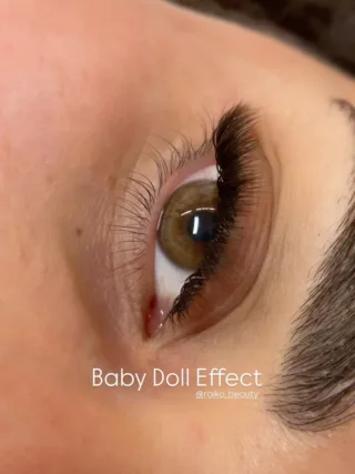 ✨ Découvrez nos styles signatures chez Raiko Beauty ✨
Du regard naturel au plus audacieux, chaque pose est pensée pour sublimer vos yeux :

💖 Baby Doll Effect – Frais, ouvert, et ultra-féminin.
🤎 Brown Wet Effect – Profond et mystérieux, en teintes douces.
🌸 Soft Kylie Effect – Chic et glamour, tout en subtilité.
🎨 Wet Color Effect – Une touche de couleur pour un regard unique.
⚡ Spike Effect – Structuré et intense, pour un style affirmé.
🌼 Natural Baby Doll – Effet léger et naturel, parfait pour tous les jours.

📍 Raiko Beauty – Expert lash & lamination à Lausanne
📅 Réservez votre transformation beauté dès aujourd’hui
📲 DM ou lien dans la bio pour prendre rendez-vous sur www.reineraiko.com

#RaikoBeauty #ExtensionsDeCils #LashQueen #LausanneBeauty #LashStyles #CilsParfaits